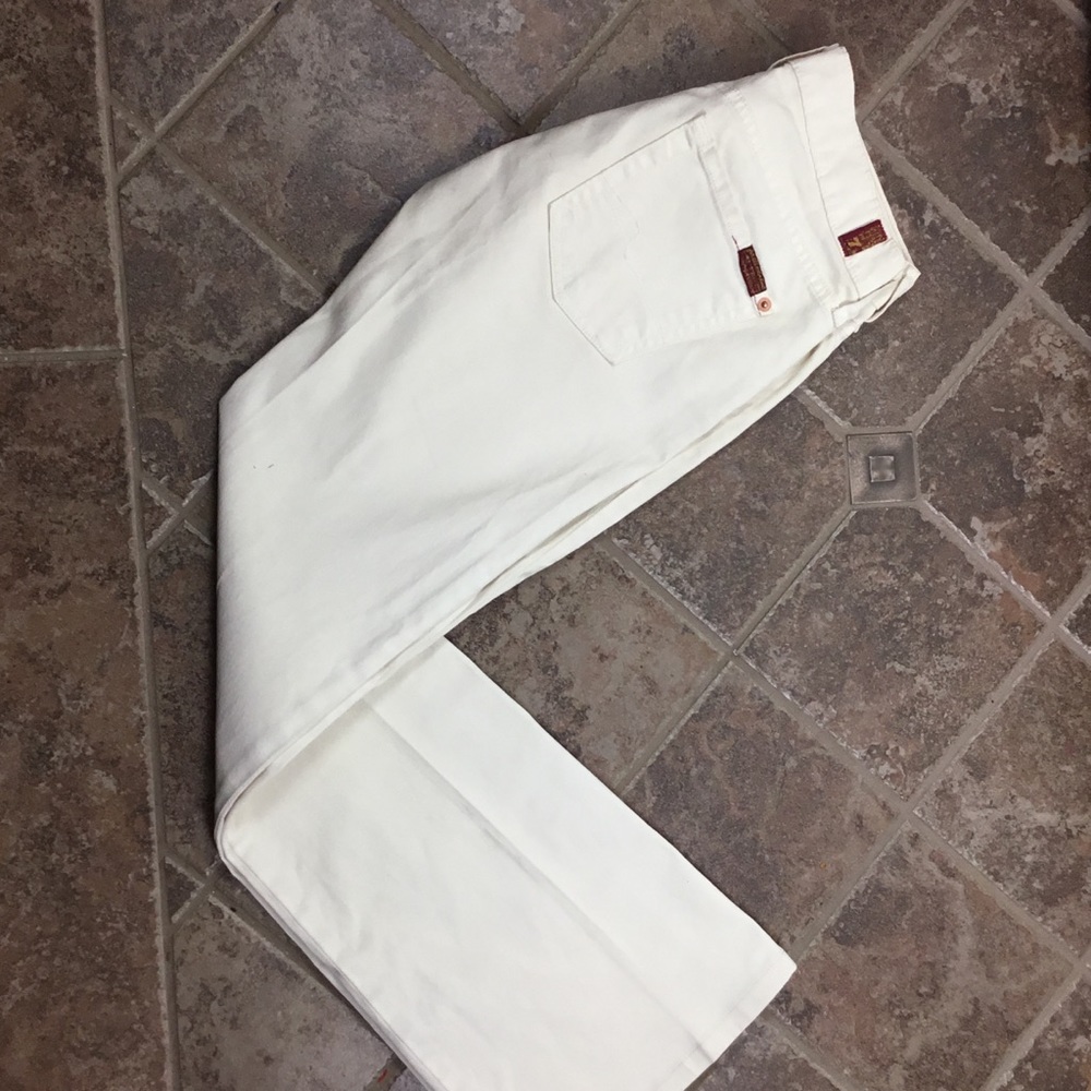 7 For All Mankind off white denim jeans. Size 27